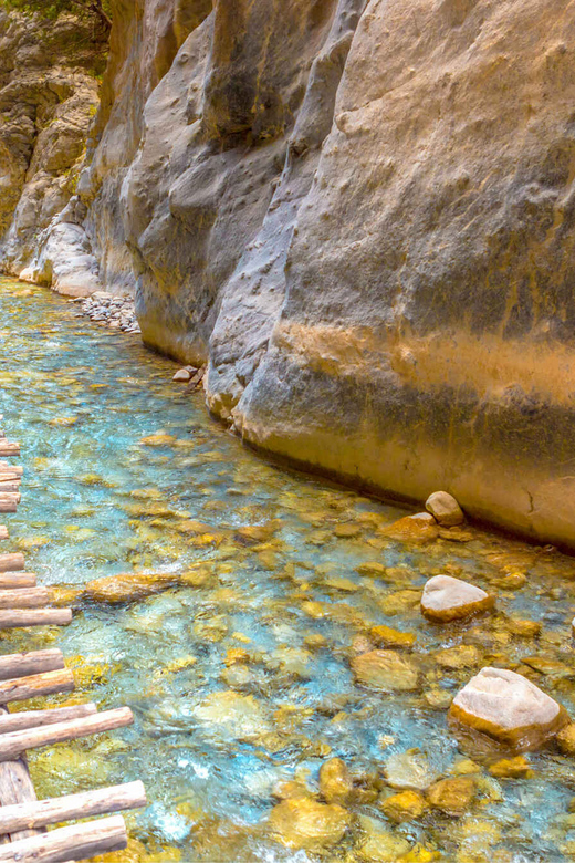 From Chania/Rethymno: Samaria Gorge Easy Way - What to pack for the day