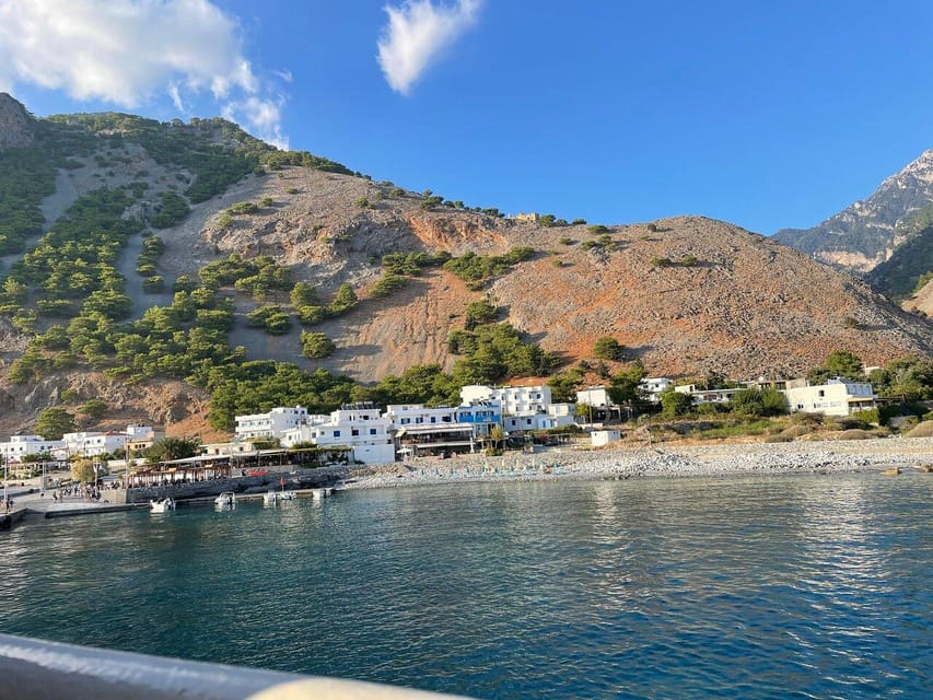 From Chania: Samaria Gorge with Professional Hiking Guide - Who should book this hike?