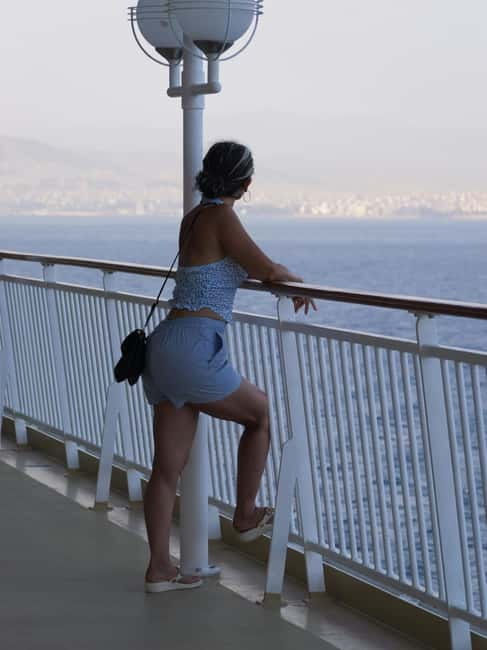 From Heraklion: Santorini Full-Day Tour by Boat - First sight of Santorini’s volcanic rim
