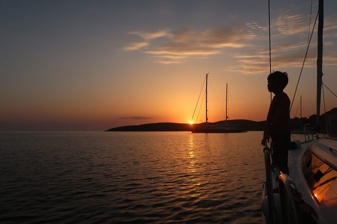 From Heraklion:Small group 5,5h Sunset Sailing trip to Dia Island - A sunset trip with a human touch