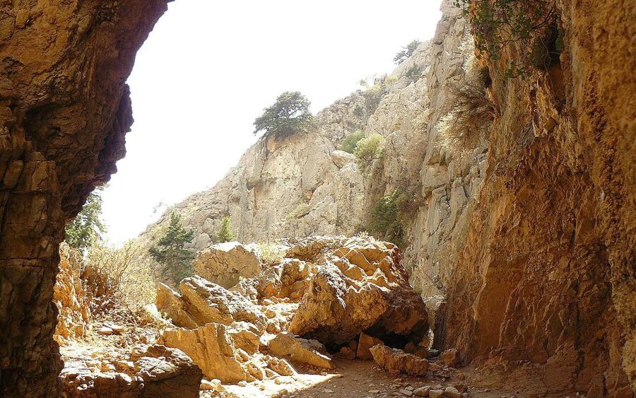 From Rethymno/Chania: Imbros Gorge Hike - Chora Sfakion, lunch, and a swim