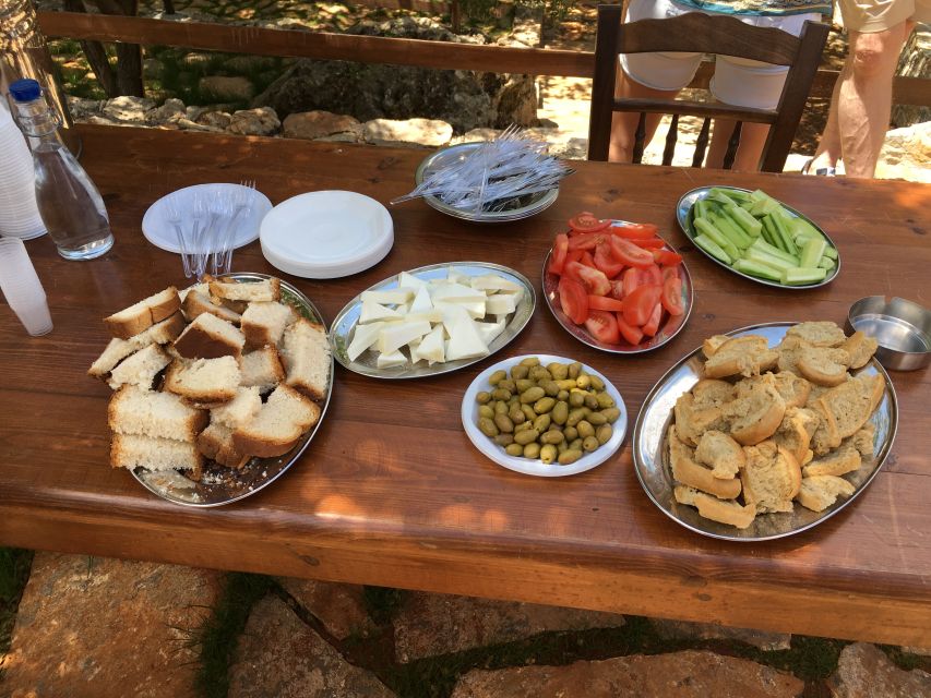From Rethymno: Off-Road Vehicle Safari with Lunch - Axos lunch with a family-run welcome