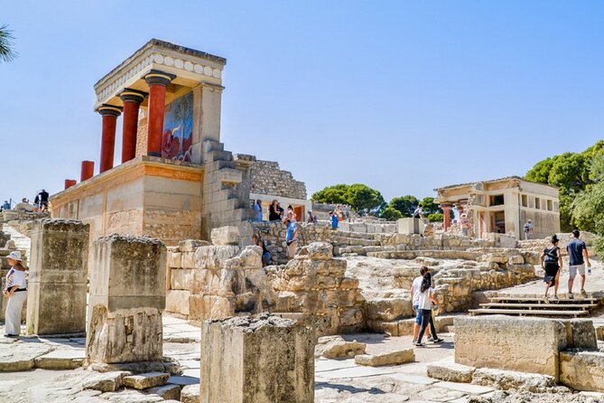 Full-Day Tour Knossos and Heraklion From Chania - An 80-minute guided look at the Minoan palace