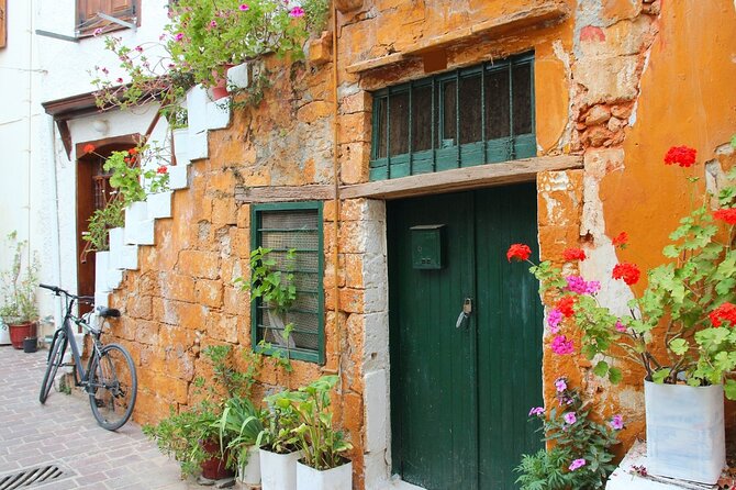 Full-Day West Crete Tour: Chania & Rethymnon Old Town and Kournas Lake - Who should book this day trip?