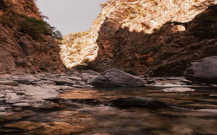 Georgioupolis /Petres: Samaria Gorge one Day Hike with Guide - From Georgioupolis to the White Mountains