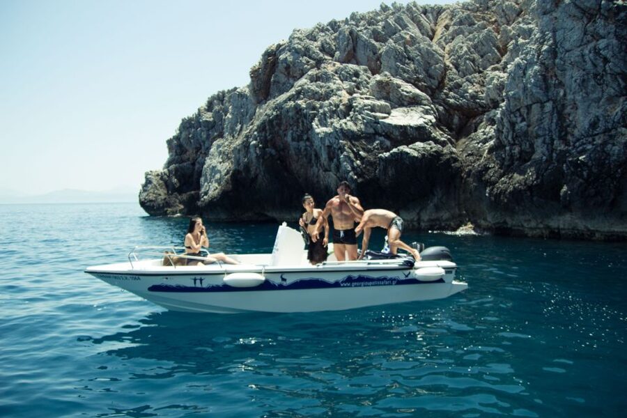 Georgioupolis: Rent a Boat Safari Sea Tour - The safety guide makes self-driving practical
