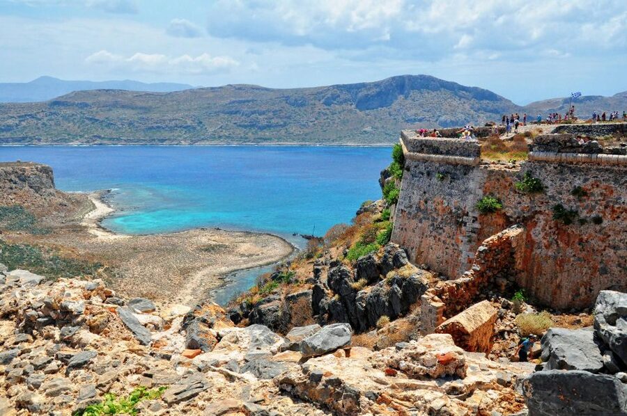 Gramvousa & Balos Cruise From Heraklion - Boarding at Kissamos for the Gramvousa cruise