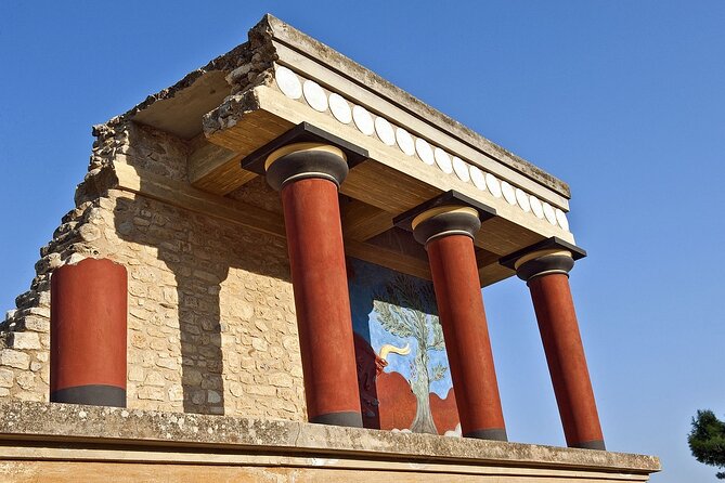 Guided Tour to Knossos Palace & Heraklion - Guides, Languages, and Group Size