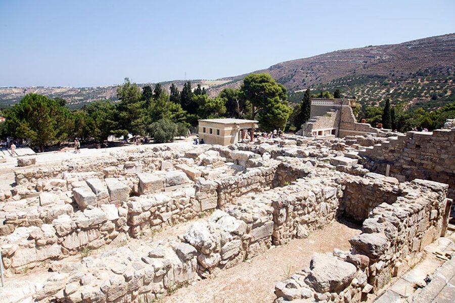 Heraklio:Knossos Palace-Museum-Heraklio ALL IN SKIP The line - Who will get the most from this tour?