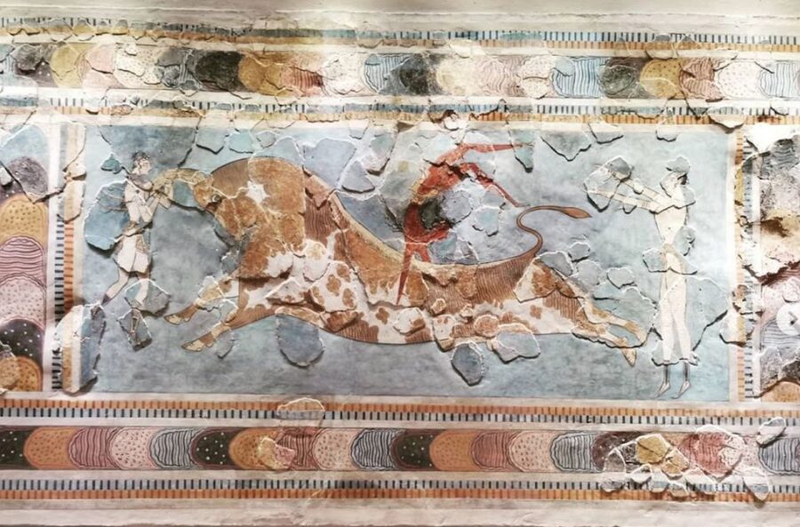 Heraklion Archaeological Museum Ticket & Audio Guide - Using the Clio Muse audio guide
