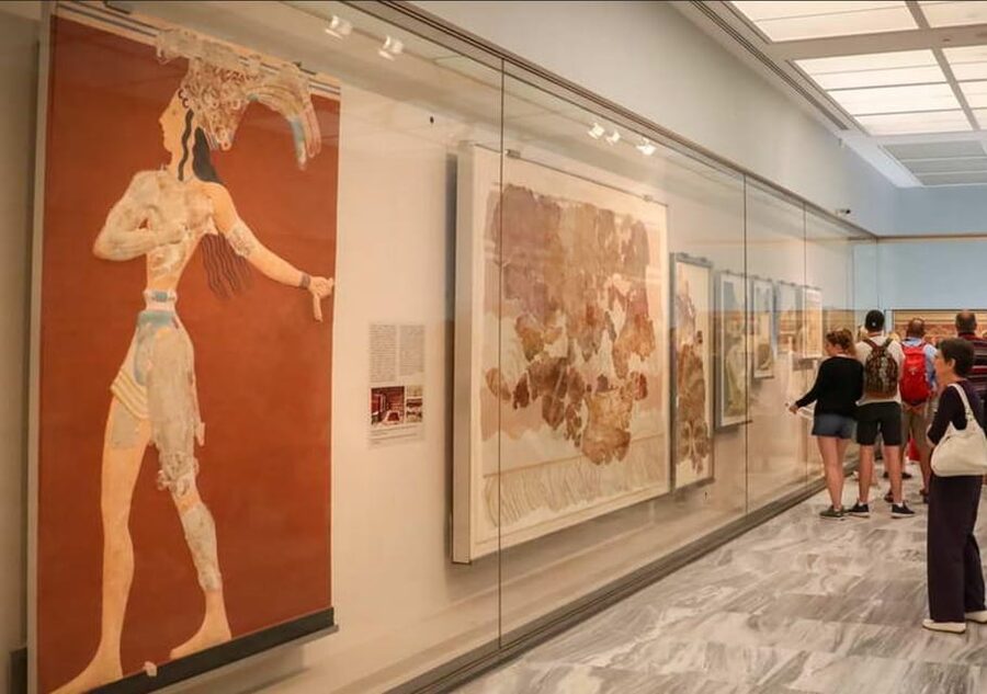 Heraklion: Archaeological Museum Ticket with City Audio Tour - Arriving at the entrance with a timed ticket