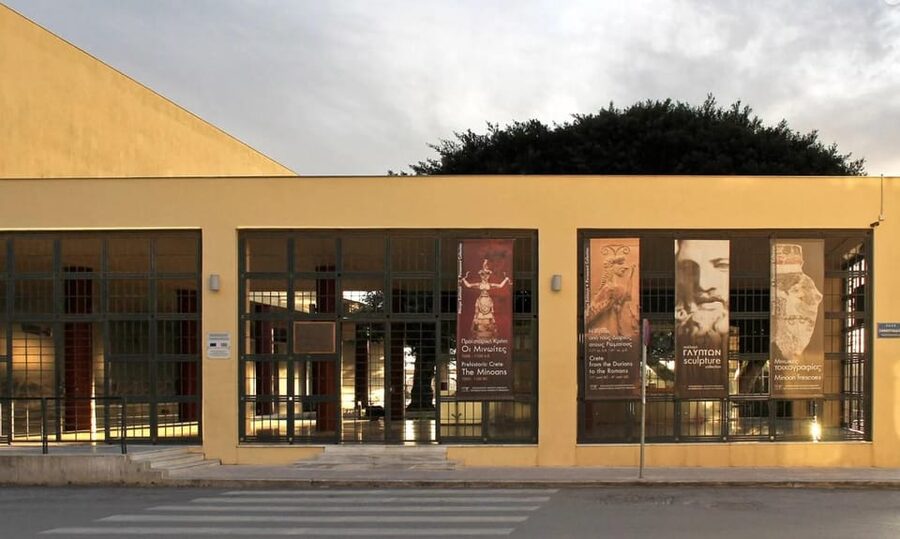 Heraklion: Archaeological Museum Ticket with City Audio Tour - Gold, tools, and the Heraklion Treasure