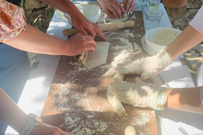 Heraklion: Cretan private cooking lesson with lunch in Arolithos - Who Will Enjoy This Afternoon Most