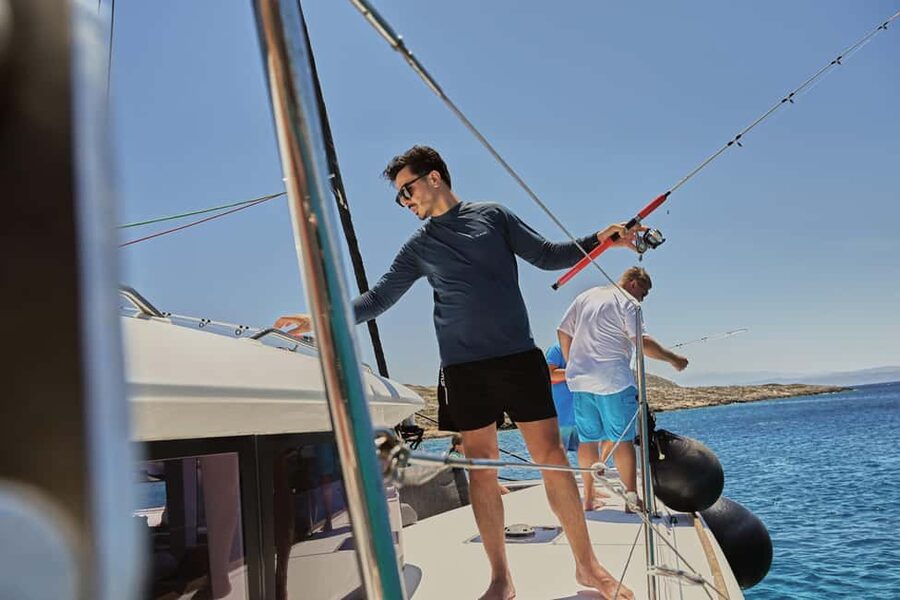 Heraklion: Dia Catamaran Tour - Lunch, Open Bar & Snorkeling - Dia Island and its clear-water bay