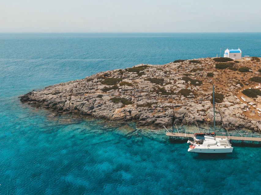 Heraklion: Dia Island Catamaran Cruise with Dinner and Wine - Sunset on the return to Heraklion