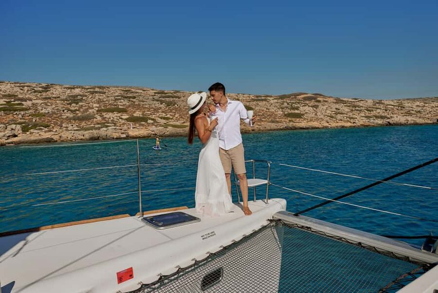 Heraklion: Dia Island Family-Friendly Catamaran Cruise - Sunset views on the return to Heraklion