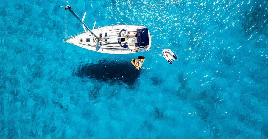 Heraklion: Dia Island Morning Sailing Trip with Snorkeling - Returning across the Cretan coast