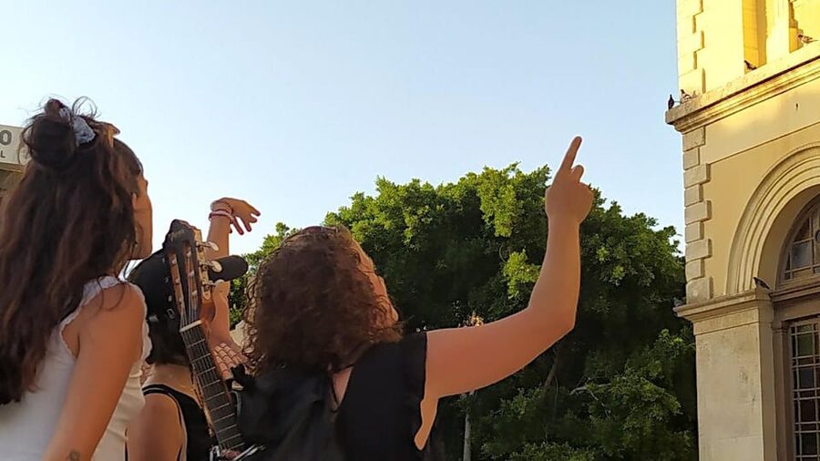 Heraklion: Family Zorba Treasure Hunt with Food Stop - Timing, Comfort, and Who Should Book
