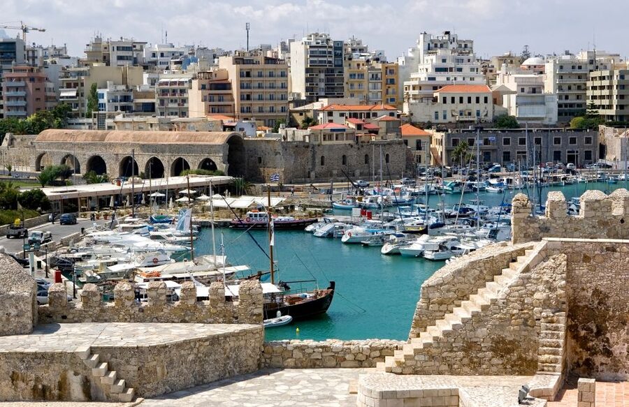 Heraklion: Food Tastings Walking Tour - Starting at Eleftherias Square at 11 AM