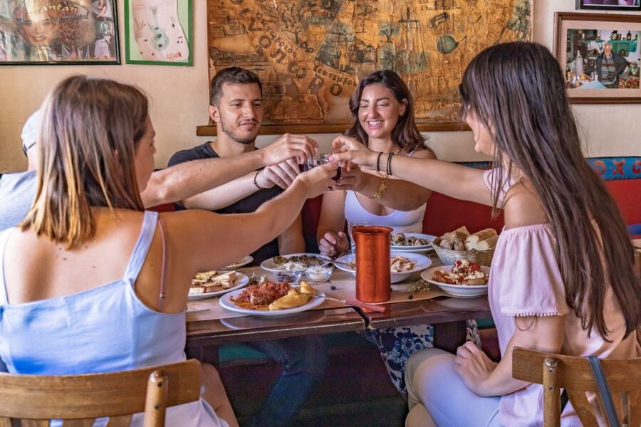 Heraklion: Gourmet Flavours Walking Tour - Savory bites, from dolmades to dakos