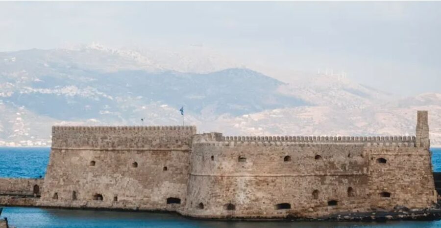 Heraklion: Hop-on Hop-off Open Top Bus Sightseeing Tour - A 48-hour plan for seeing Heraklion without rushing