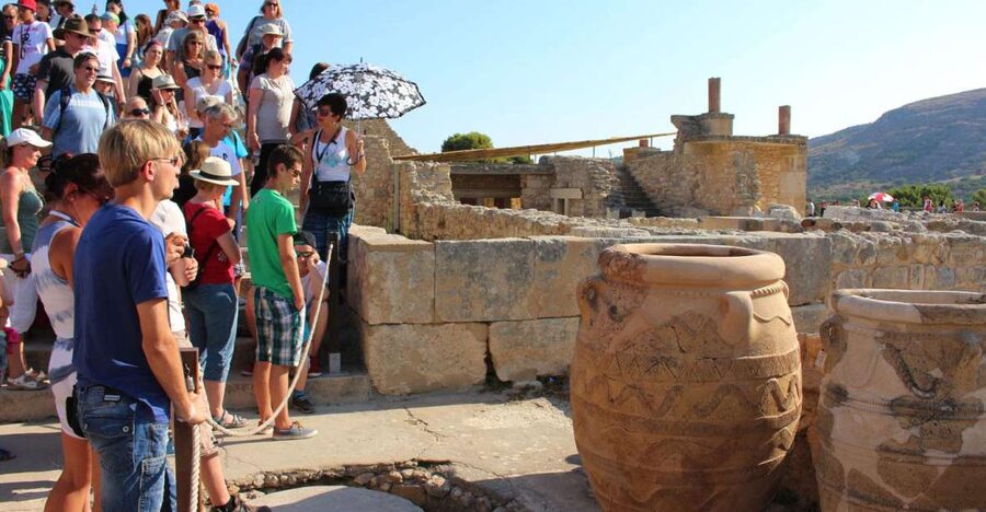 Heraklion, Knossos & Minoan Culture Show - Guide quality and group size