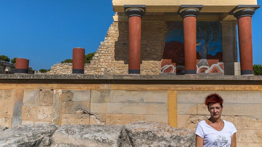 Heraklion: Knossos Private Guided Tour & Skip-the-Line Entry - A guide who makes the myths useful