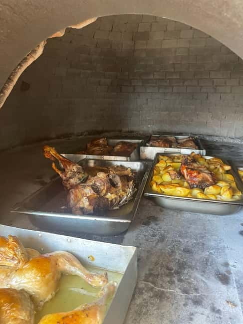 Heraklion: Knossos, Zeus, Villages & Olive Oil Factory Tour - Lunch at a family restaurant