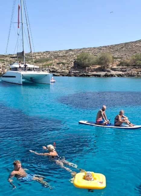Heraklion: Luxury Catamaran Cruise to Dia Island with Lunch - A Mediterranean lunch served on board