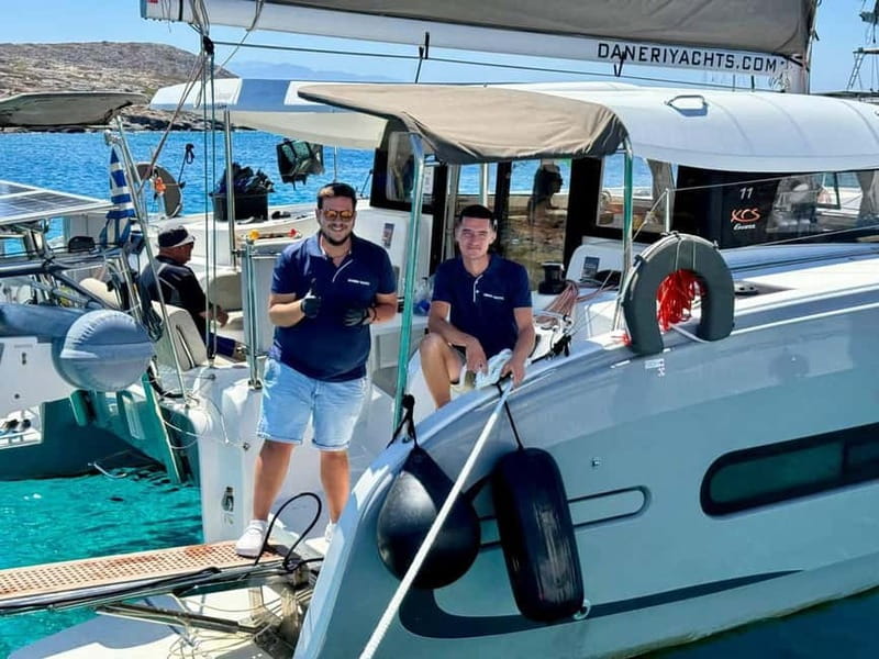 Heraklion: Luxury Catamaran Cruise to Dia Island with Lunch - One hour across the Aegean