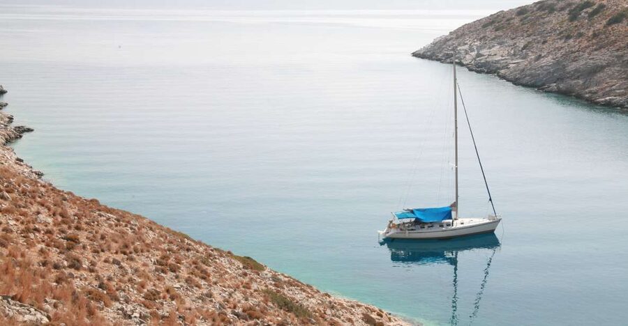 Heraklion: Nature Reserve Dia Island Full-Day Cruise & Lunch - Lunch with a view of the cove