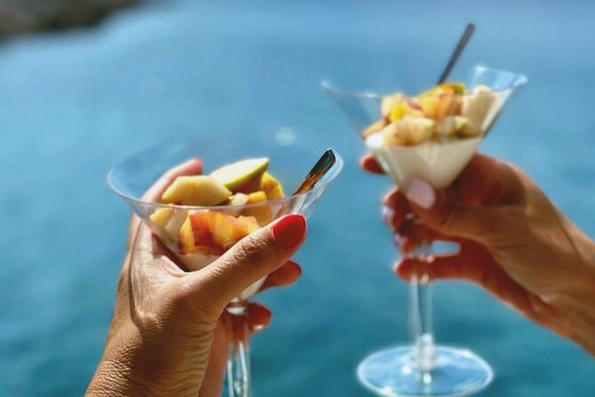 Heraklion: Private Catamaran Cruise to Dia with Meal & Drinks - Key points to know before you book