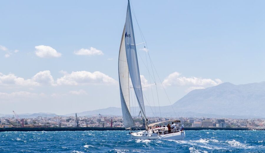 Heraklion: Private Half-Day Sailing Trip to Dia Island - Who will enjoy this outing most