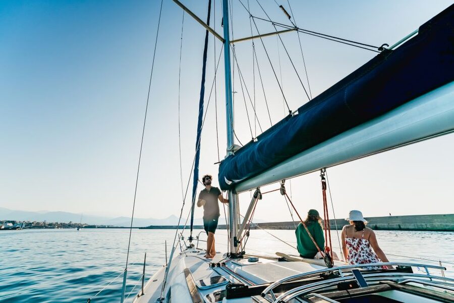Heraklion: Sailboat Cruise to Dia Island with Drinks & Lunch - The return to Heraklion