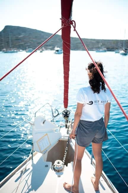 Heraklion: Sailing Trip to Dia Island with Lunch & Swimming - Who should book this cruise
