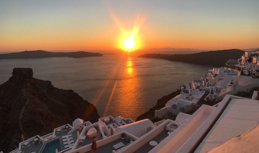 Heraklion: Santorini Day Trip with Boat Transfer & Oia Visit - The real appeal of a Santorini day trip from Crete