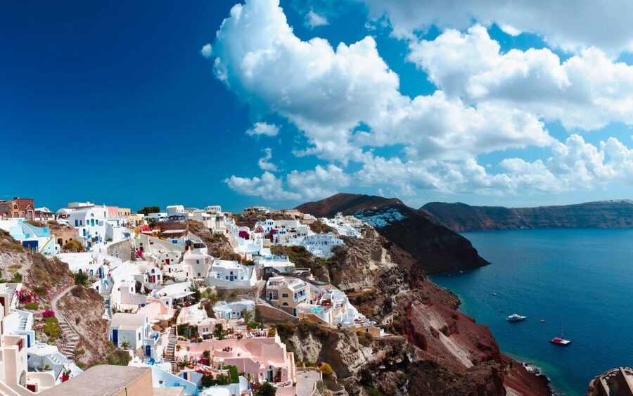 Heraklion: Santorini Day Trip with Boat Transfer & Oia Visit - Fira: more freedom and a better shopping stop