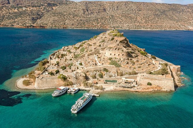 Heraklion : Spinalonga, Agios Nikolaos , Elounda Boat Tour & BBQ - How the large-group format affects the day