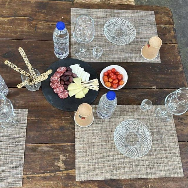 Heraklion: Walking city tour & Wine tasting - What the Cretan wine tasting adds