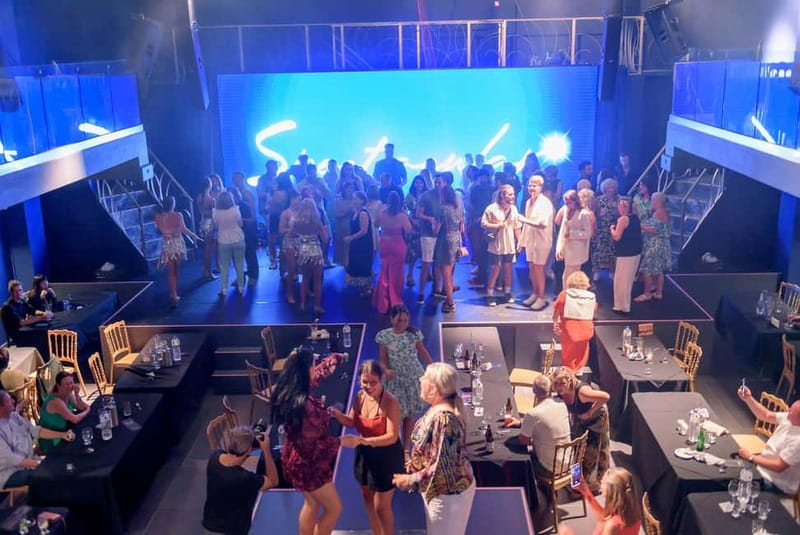 Hersonissos: Alar Spectacular Dinner Show - The final music and dance floor