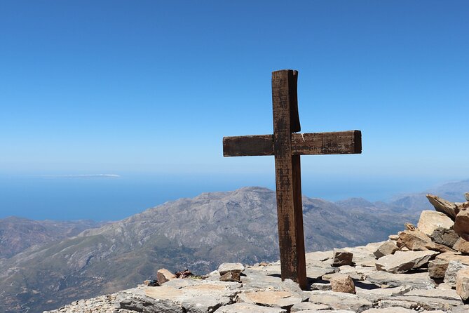 Hiking in Psiloritis Mountain (Ida Mt.) Crete - Fitness, weather, and practical comfort