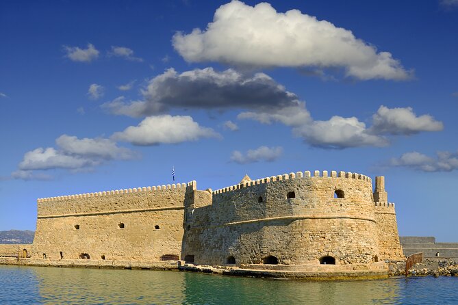 Hop-On Hop-Off Sightseeing Bus Tour in Heraklion - Audio, comfort, and service on board