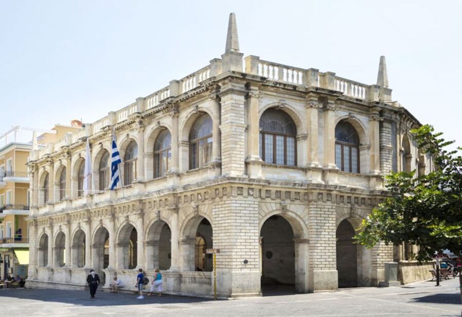 Ierapetra: Knossos Palace and Heraklion Guided City Tour - From Ierapetra to the Minoan world