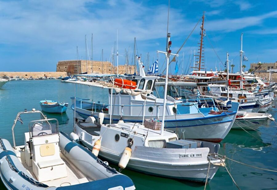 Ierapetra: Knossos Palace and Heraklion Guided City Tour - The bus ride into Heraklion