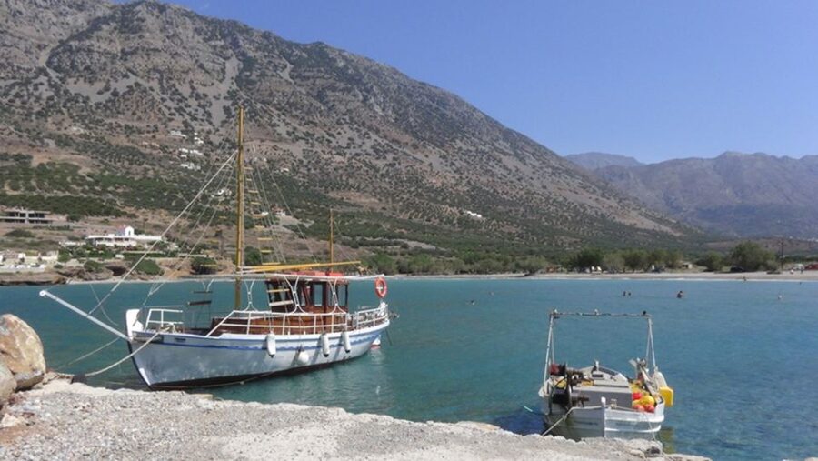 Jeep Driving Tour to Thripti Mountains and typical villages - Through vineyards, olive fields, and small villages