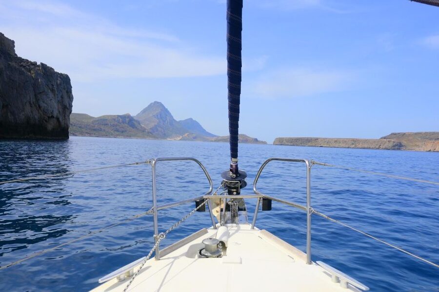 Kissamos: Balos and Gramvousa Private Sailing Trip with Meal - Lunch with local Cretan dishes