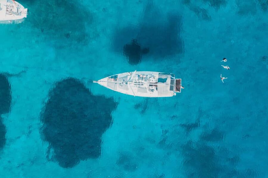 Kissamos: Balos Lagoon Sunset Sailing Cruise - Local snacks and unlimited drinks on board