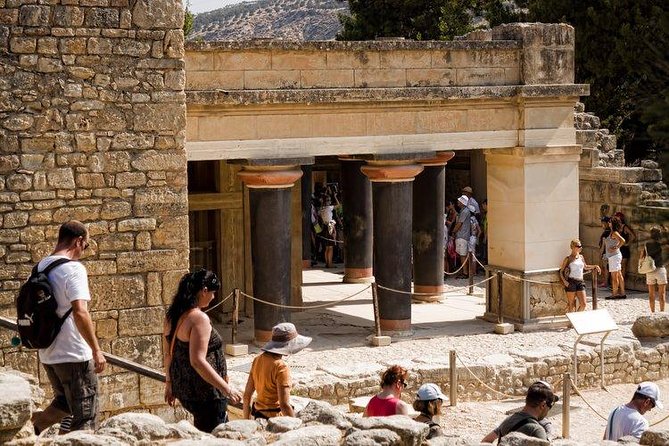 Knossos from Chania - The Heraklion Archaeological Museum connection