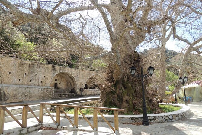 Knossos & Lasithi Plateau: Zeus Cave,Villages, Olive Oil Tour - Lunch above the plateau