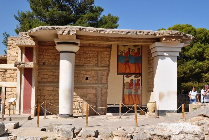 Knossos Palace guided tour - Heraklion City tour + market - Who will get the most from this tour?